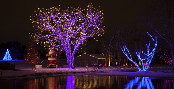Christmas Lighting Experts Christmas Lights Design Insights & Ideas How do you assess a property to figure out the best holiday lighting design? - Christmas Lighting Experts Christmas Lights Design Insights & Ideas